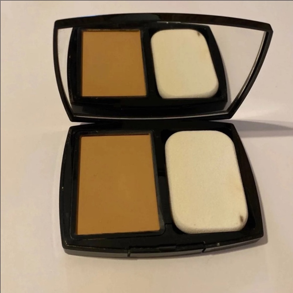 Makeup - Picture 4 of 5